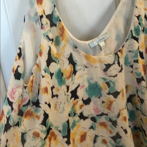 Floral, Layered Thin Sheer Tank Top with Lining. - Picture 4 of 4